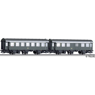 Reisezugwagen-Paar der DB, bestehend aus einem 2. Klasse Reisezugwagen und einem 2. Klasse Reisezugwagen mit Packabteil, Ep. III