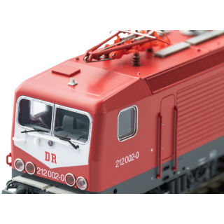 TT-E-Lok BR 212 DR IV + DSS Next18
